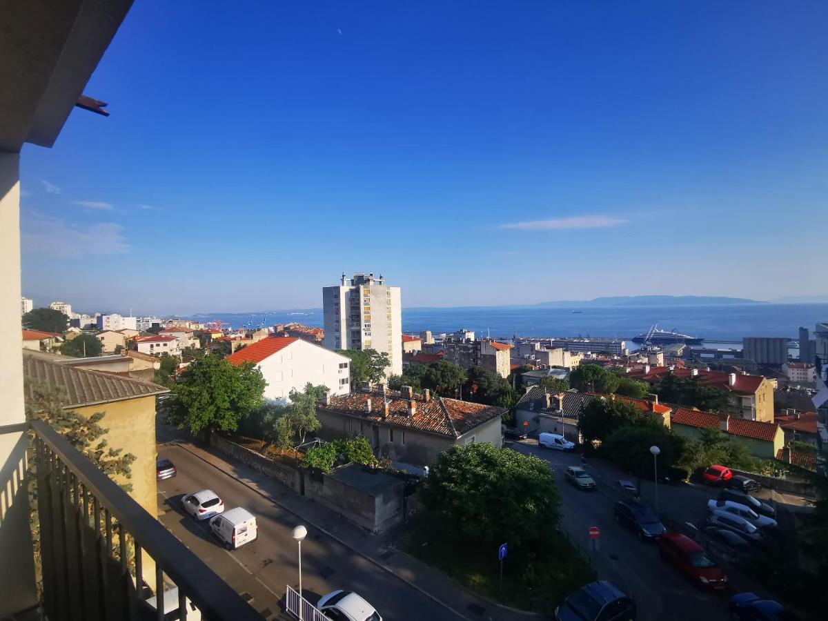 Appartamento Leelee Fiume Esterno foto